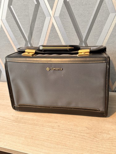 Samsonite beauty case - samsonite,