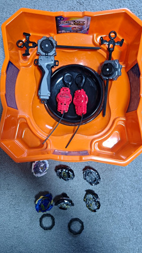 Hasbro beyblade burst - hasbro,