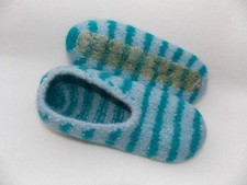 FILZIS * Filzpuschen mit Latexsohle * Gr. 40 * Handarbeit * NEU * #7