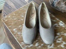 Damenpumps Fa. Waldläufer Gr.41/7, Wechselfußbett,perforiertes Leder, Weite K