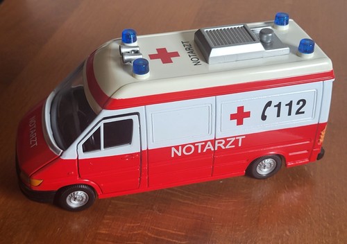 Krankenwagen modell - krankenwagen,