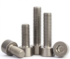 Titan Zylinderschraube