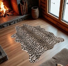 Rassiges LEOPARD Tierfell