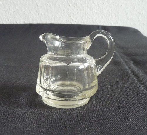 Milchkännchen - ,