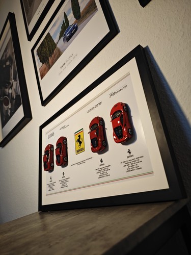 Ferrari - ,