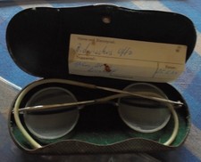 Dienstbrille, Maskenbrille Bundeswehr aus dem Jahr 1974 im Etui