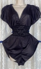 Vtg NWOT 1X RARE Black PETRA