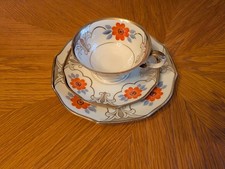 Gedeckset Eschenbach Bavaria Elfenbein Porzellan Blumen und Goldrand 3-teilig