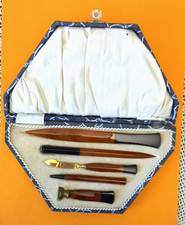 Art Deco Schreibset Bakelit um 1920 , rotbraun-schwarz, Petschaft ohne Monogramm