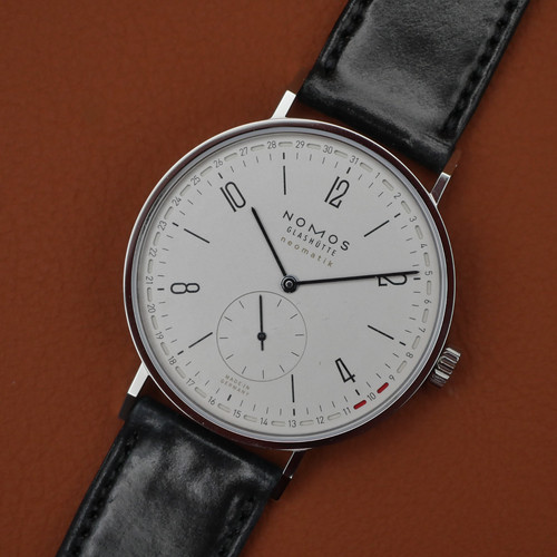 Nomos tangente neomatik - nomos,