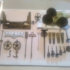 Konvolut Ersatzteile für Regulatoren Wanduhren Uhrmacher Nachlass