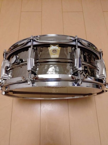 Ludwig black beauty hammered - beauty,