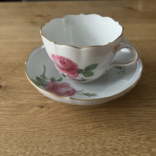 Meissen rote rose golddekor - rose, +