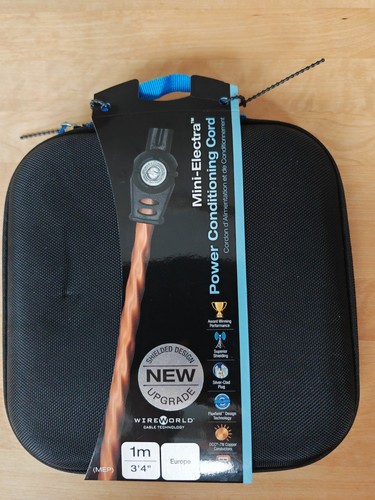 Wireworld stromkabel braun - c7,