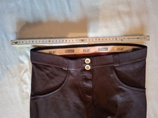 Original FREDDY Wear HOSE  In Leicht Glänzendem Weinrot