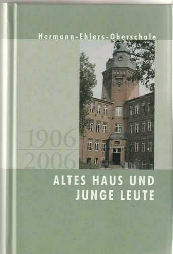 Altes haus und junge - altes,