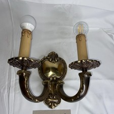 Antike Wandleuchte Messingguss elektrifizierte