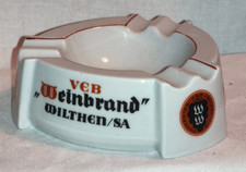 Werbung alter Porzellan Aschenbecher / Ascher - VEB Weinbrand Wilthen- Auslesse