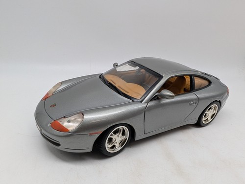 Maisto porsche 911 996 - 1:18,