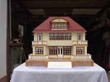 Puppenhaus, antikes Spielzeug