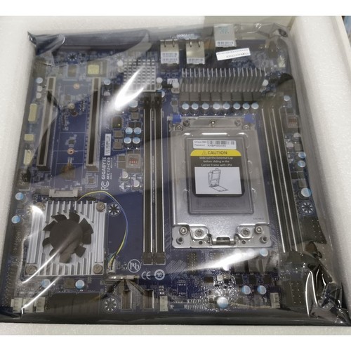 Gigabyte mc12 ce0 trx40 server - gigabyte, mc12-ce0