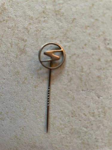 Anstecknadel sachsenring - anstecknadel,