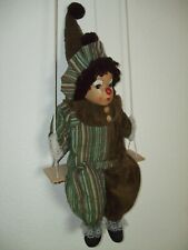 Dekoration, Clown auf Schaukel, Harlekin, Hängefigur, Stoff Sammler Kinderzimmer