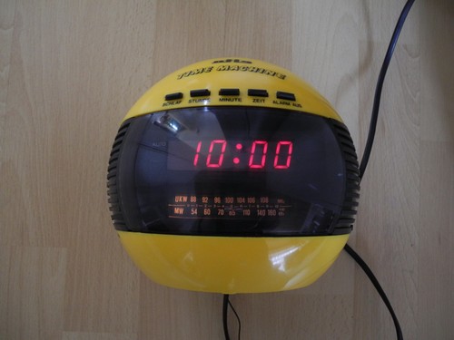 Radiowecker time machine - time,