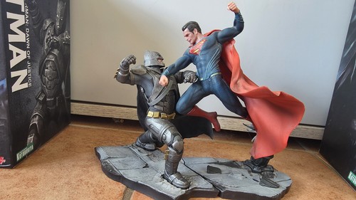 Kotobukiya batman superman - kotobukiya, v