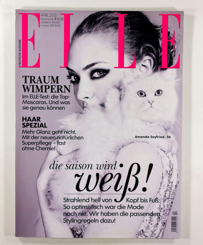 Amanda seyfried cat hair - &,