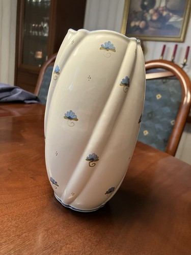 Blumenvase aus keramik - aus,