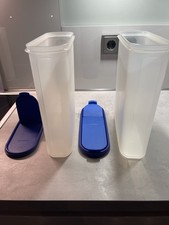 Tupperware 2 Super Eidgenosse Gr.5  mit Schütte blau für z.B. Cornflakes etc.