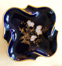 Dekorativer Aschenbecher Hutschenreuther Kobalt Blau, Goldrand und Blumendekor