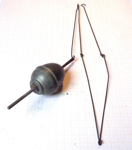 Antikes gebrauchtes pendel - gebrauchtes,