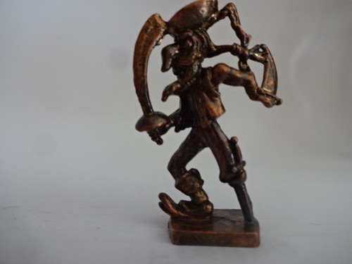 Metallfigur grotesker - ",