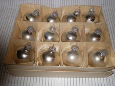 Alte DDR Weihnachtskugeln 12 Stück, silbern, Christbaumschmuck, Lauscha