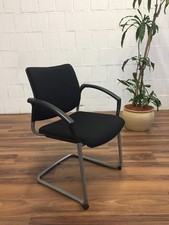 Interstuhl Besucherstuhl schwarz grau stapelbar Freischwinger