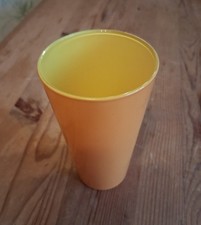 Trinkgläser zweifarbig - orange außen und gelb innen - 0,25 l