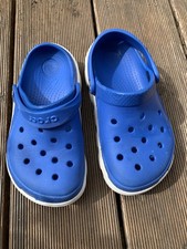 Crocs Gr. J1 = 32-33, blau
