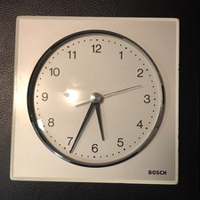 Bosch Wanduhr  70er Grau