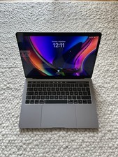 Apple MacBook Pro 13 Zoll 2019, 256GB SSD, Intel Core I5 8. Gen, 2.4GHz, 8GB RAM