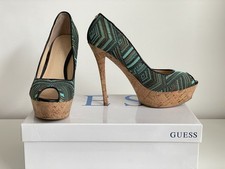 Guess Damen High Heels Pumps