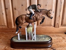 Royal Worcester LTD Edition "Merano and Cap Raimondo D'Inzeo" Skulptur mit COA