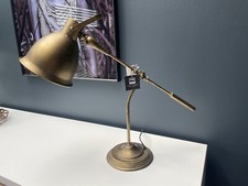 WSV: PTMD Design Tischlampe
