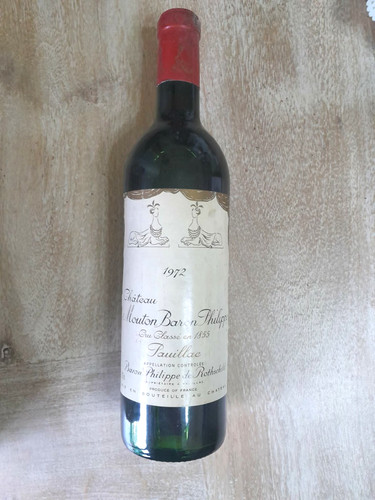 1972 château mouton - château,