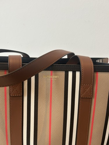 Burberry book tote neu - burberry,