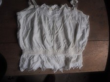 Antike Kleidung  Damenunterwäsche,  2 Hemdchen und BH, Nachthemd,   gebraucht