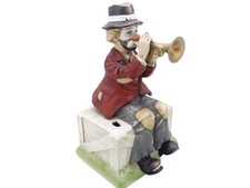 Alte Penner Willi mit Trompete Spieluhr Keramik Figur Melody in Motion | Bastler
