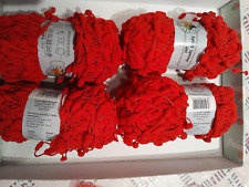 Wolle von Gründl mit Pompons