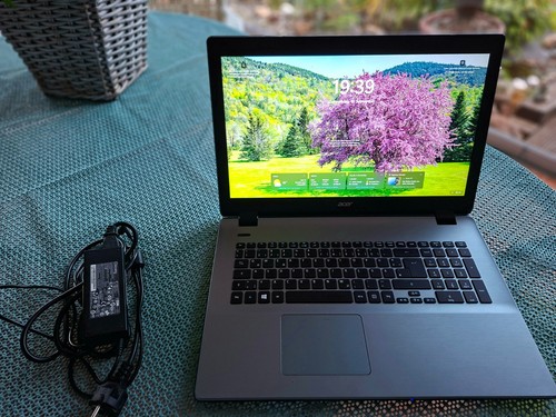 Notebook acer - 17,3", cm)